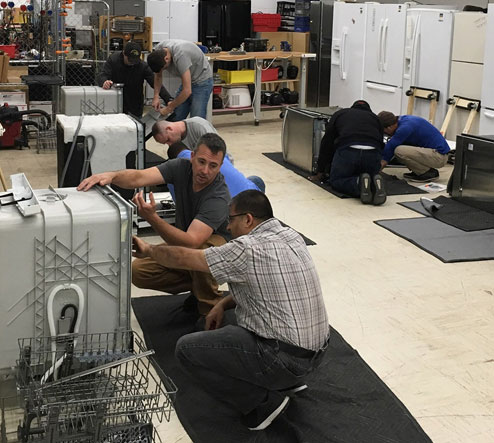 reparaciones-de-lavadoras-secadoras-calefones-refrigeradoras-quito-cumbaya-carcelen-cerca-de-mi